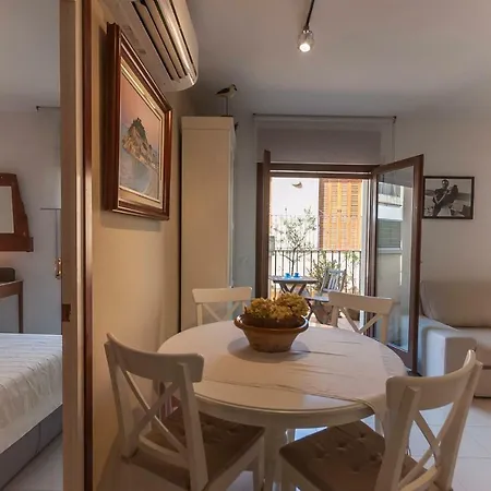 Appartement Lets Holidays 2 Min To The Beach With Terrace Tossa de Mar